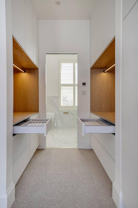 Fitted dressing room